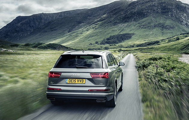 Audi Q7: best cars for towing horse trailers