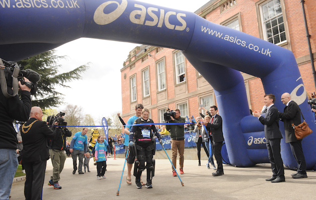 Claire Lomas Manchester Marathon