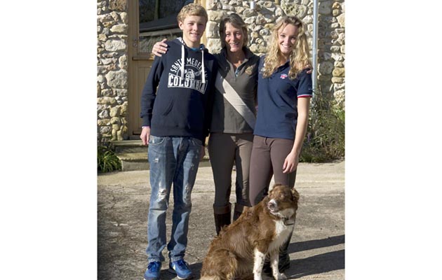 Equestrian sportswoman, Mary King at her home in Devon with Freddie (L) and Emily (R) and Tom the pet dog - Photo mandatory by-line: Phil Mingo/Pinnacle - Tel: +44(0)1363 881025 - Mobile:0797 1270 681 - 29/10/2011 - Equestrian - Eventing - Mary King, Devon, England