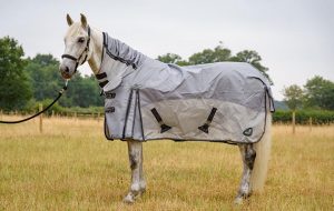 Fieldmasta Fly Rug Silver review