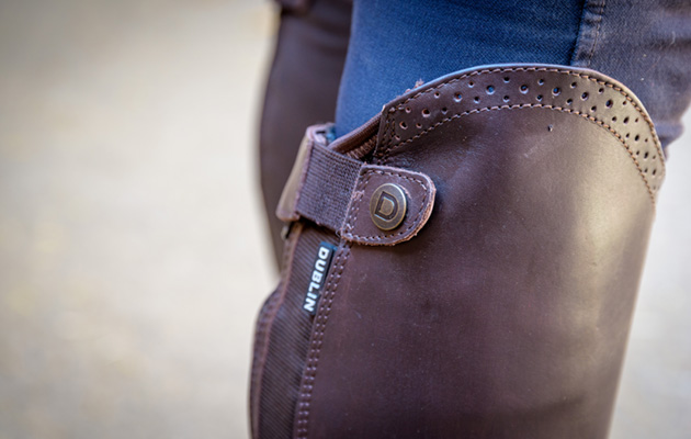 Dublin Evolution Rear Zip Half Chaps review