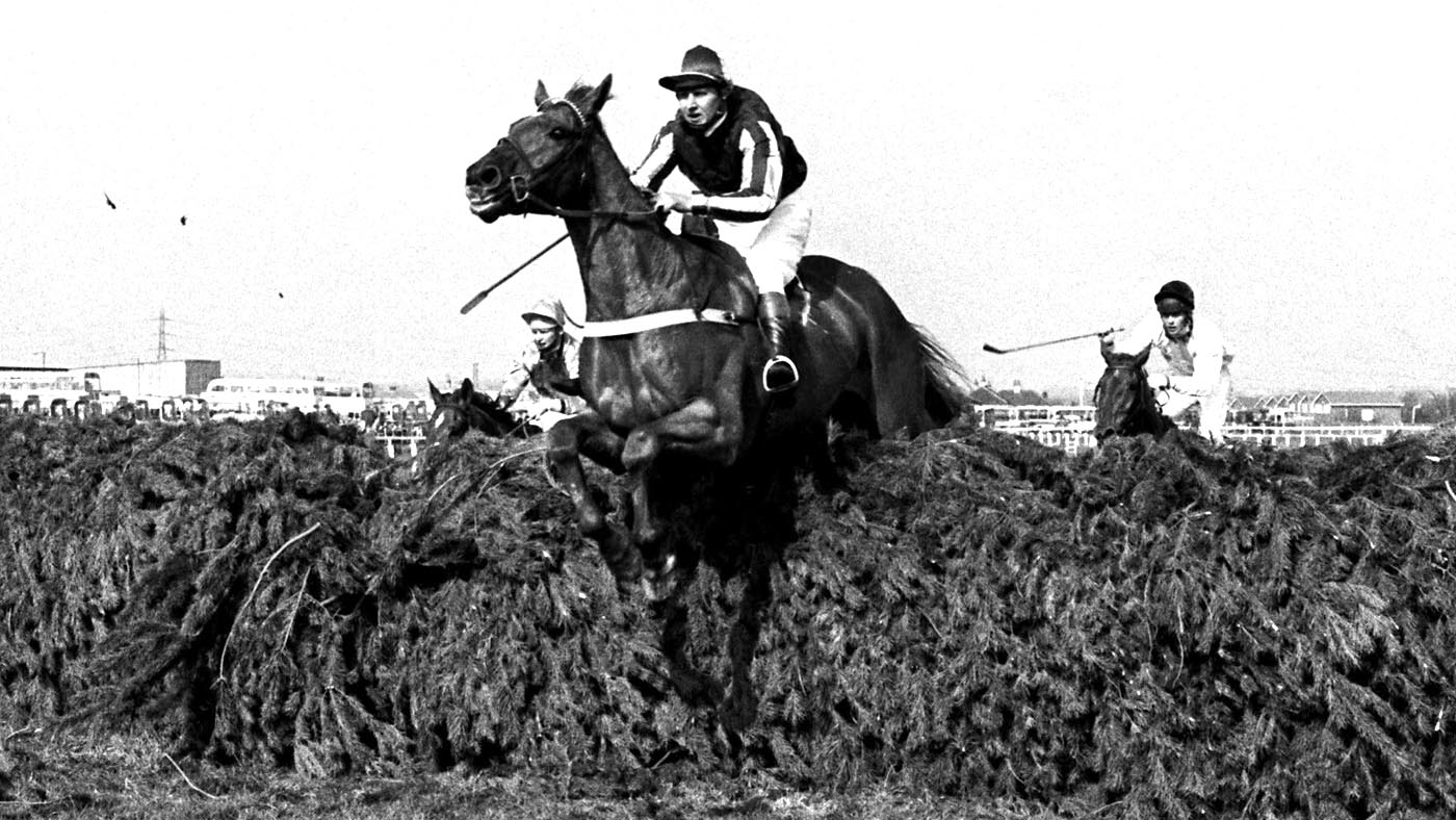 Spartan Missile ridden by John Thorne jumps the last fence to finish in second place
