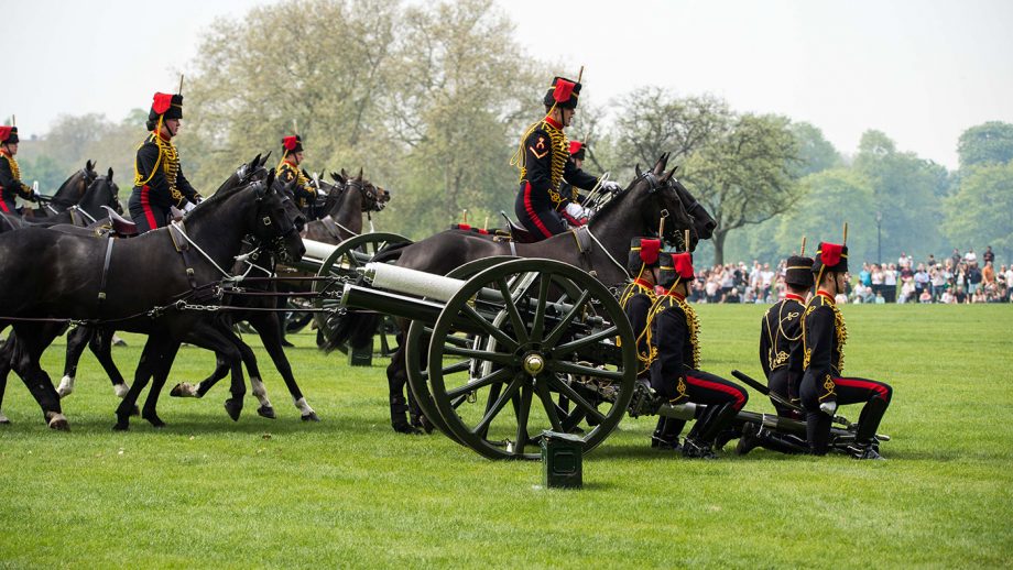 6 fabulous shots of The King’s Troop preparing for The Queen’s birthday