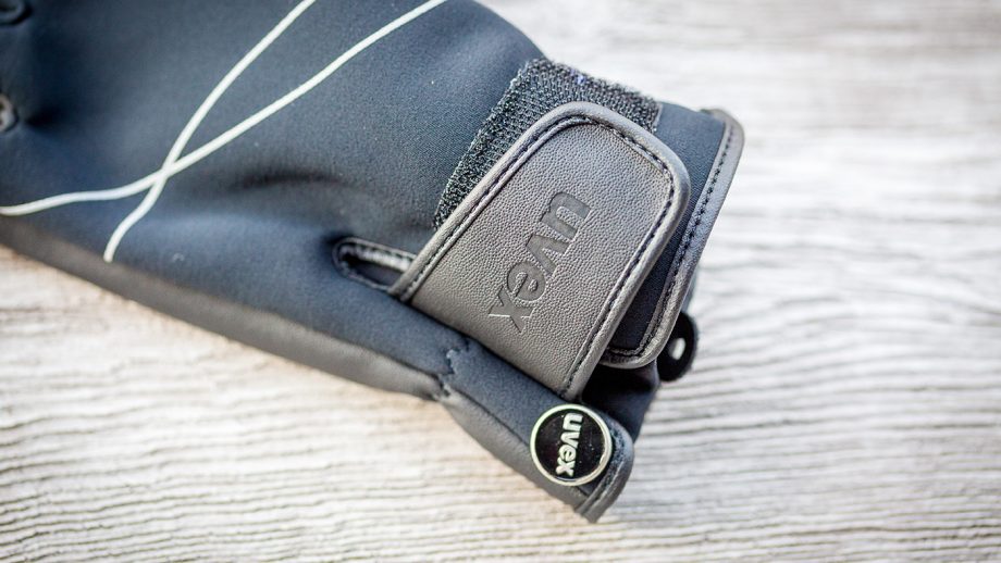Uvex CRX700 riding gloves review