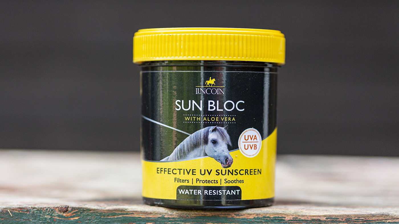 Lincoln Sun Bloc with aloe vera effective sunscreen for horses