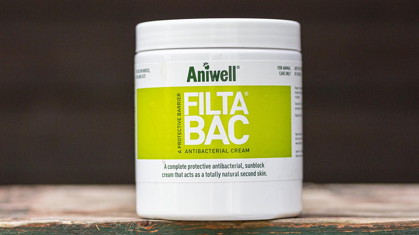 Aniwell FiltaBac Antibacterial sunblock cream for horses