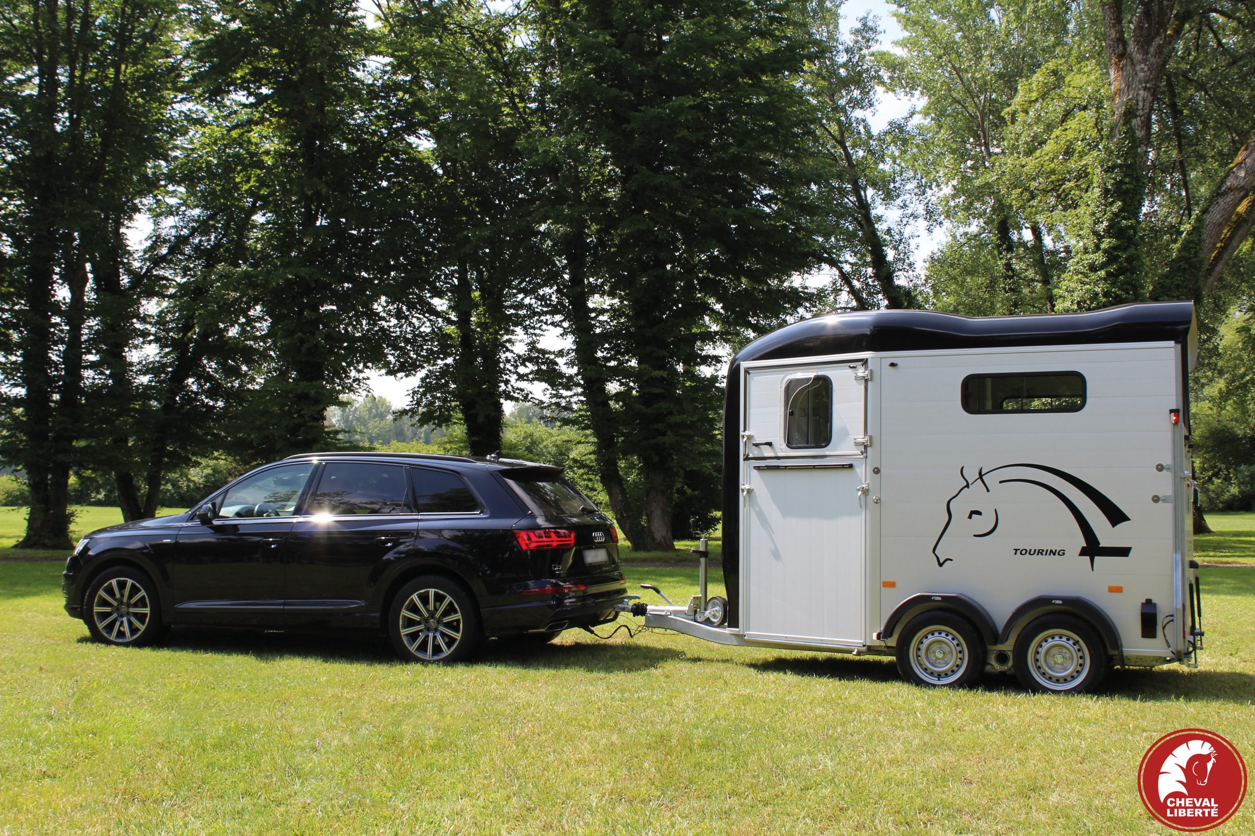 TOURING-COUNTRY---HIPPODROME---PROFIL---ATTELE-1400x744