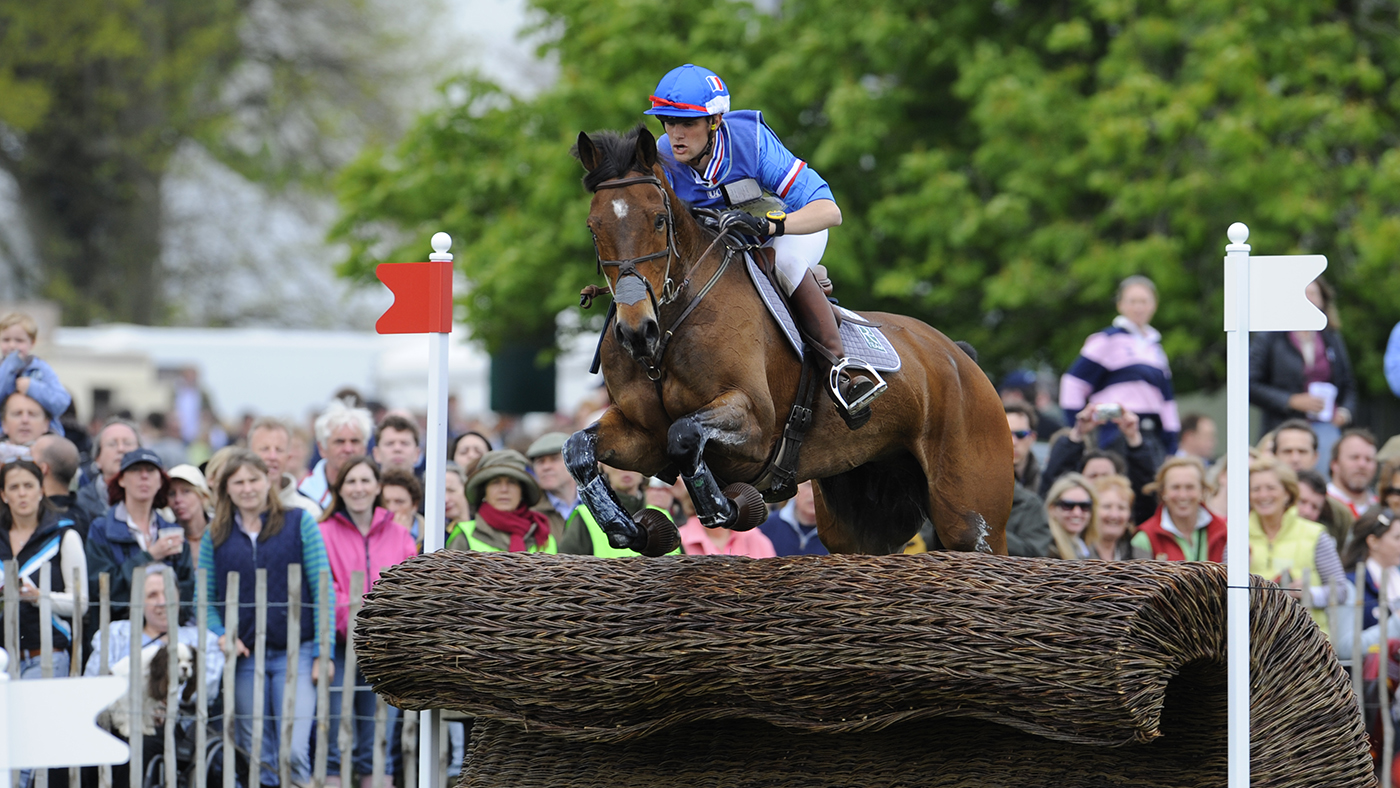 Cross Country . Nicolas Touzaint and Hildago De L'Ile .