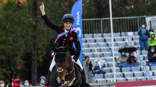 Laura Collett celebrates her first five-star victory at Pau 2020, riding London 52. Pau Horse Trials 2020 final results: Laura Collett celebrates victory on London 52