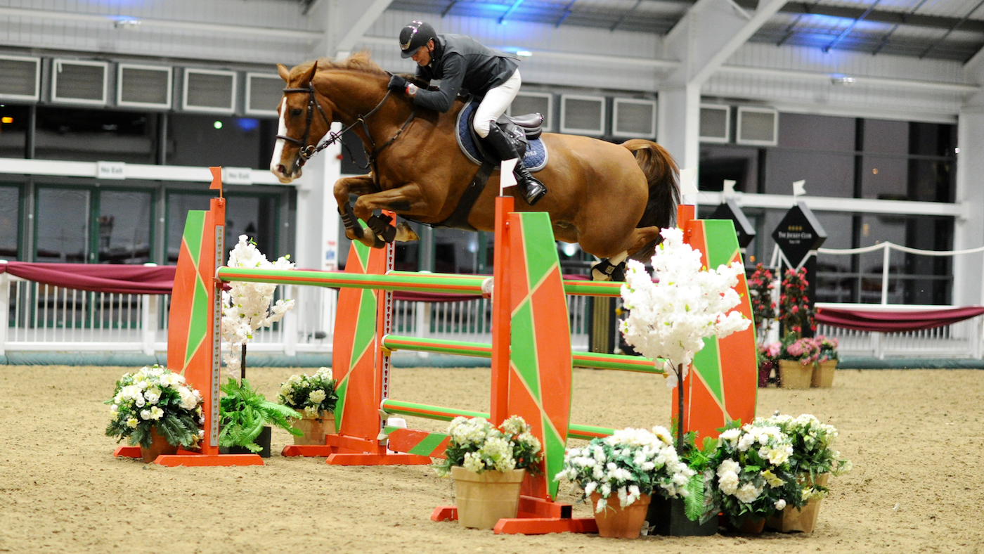 Tim Davies and Nielson Foxhunter winners