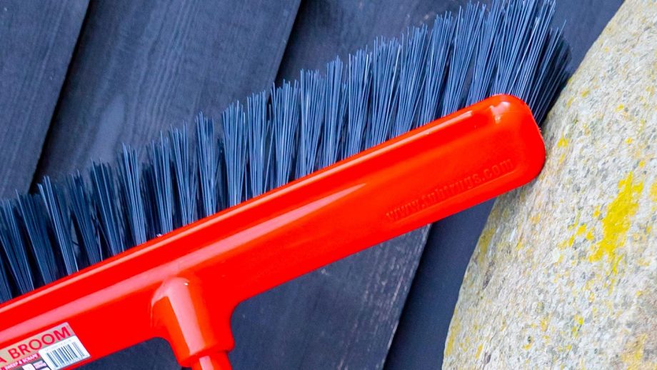 Red Gorilla Gorilla broom review
