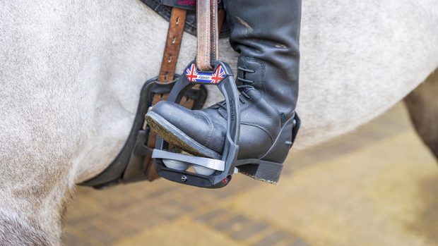 Flex-on Safe-on safety stirrups review