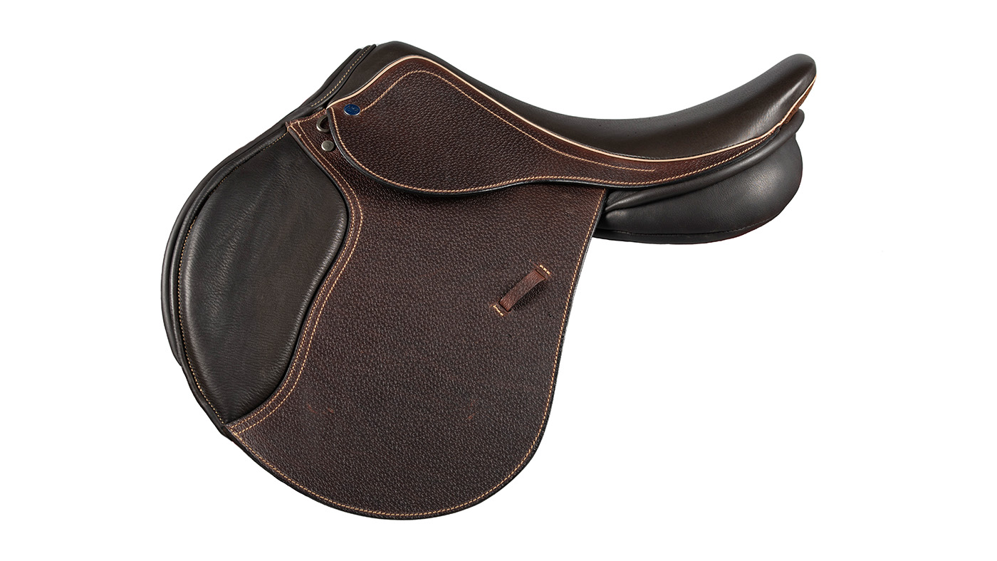 AMZ Platinum jump saddle