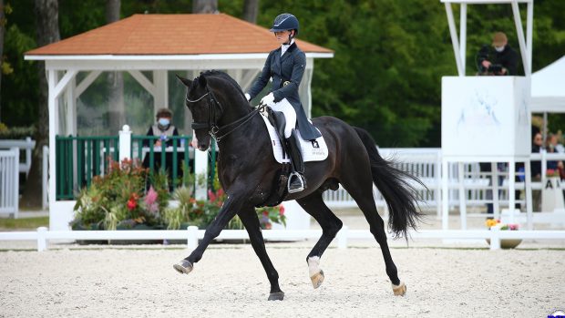 Lottie Fry riding Everdale at Compiegne CDI