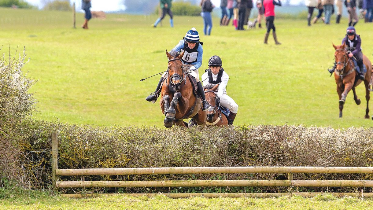 Smith seizes the moment in thrilling Silver Spur hunt ride *H&H Plus