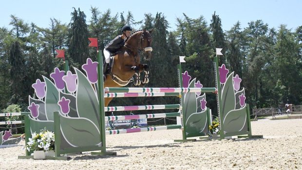 Bubby Upton riding Cannavaro to victory in the U25 CCI4*-L at Bicton Horse Trials 2021.