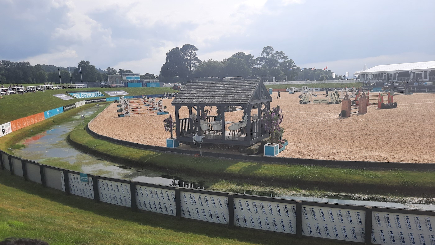 Arena hut Bolesworth