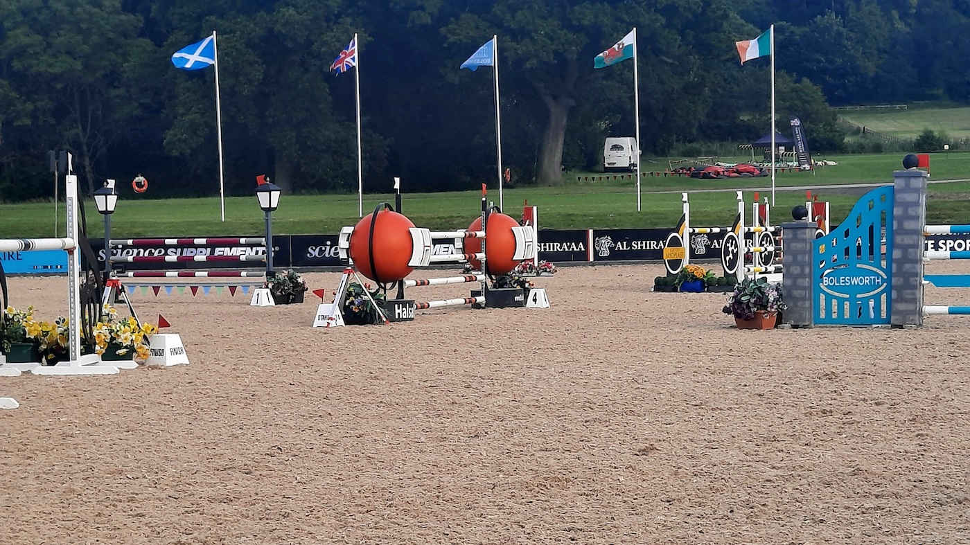 Globe fence Bolesworth