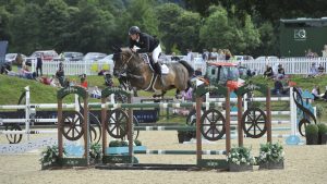 Foudre F and David Simpson on their way to Bolesworth grand prix glory.