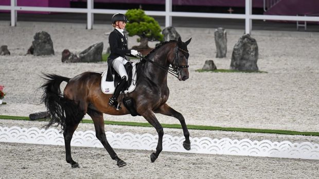 Jessica von Bredow-Werndl on her way to winning Olympic individual gold