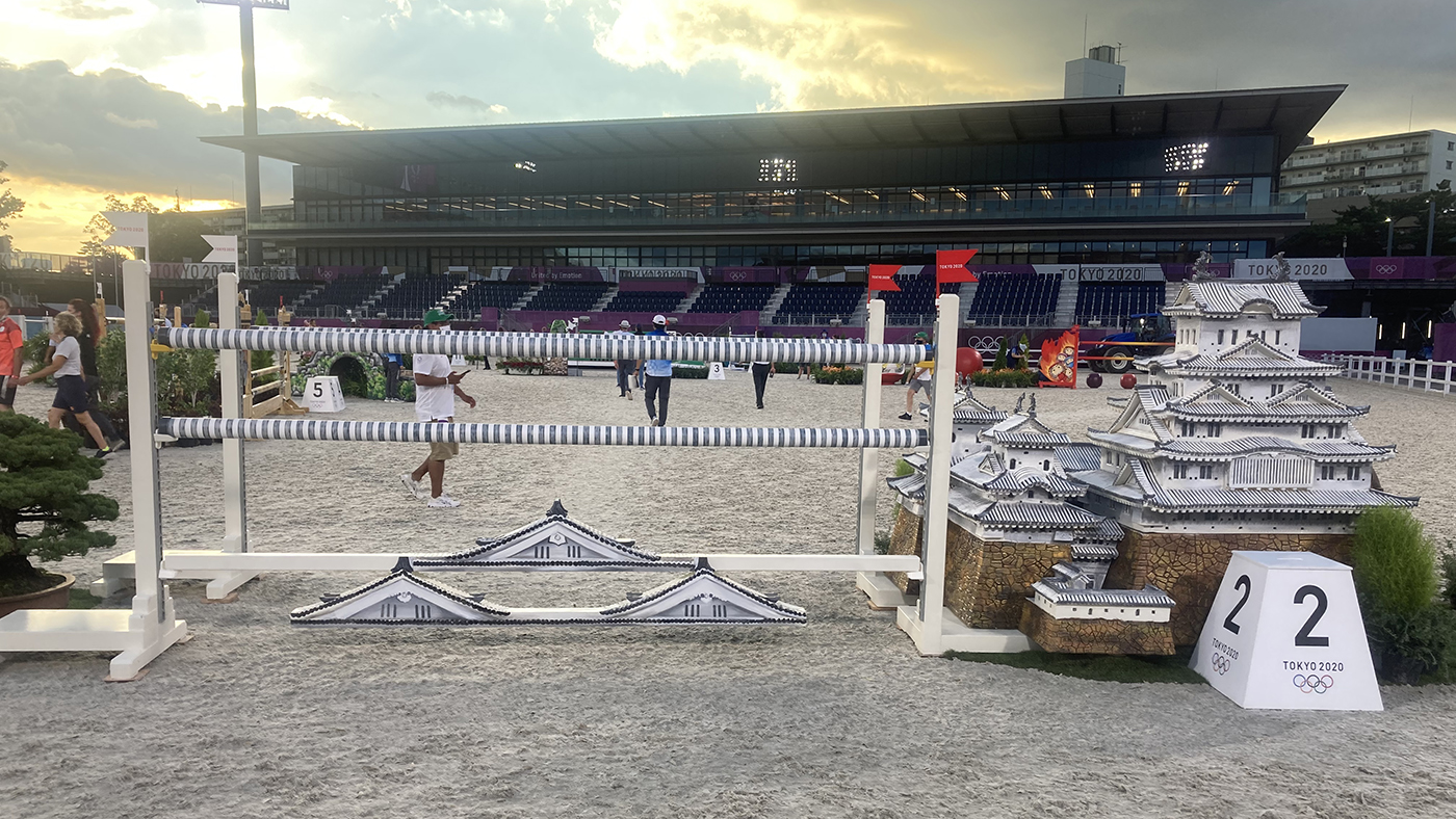 Olympic team showjumping course: fence 2
