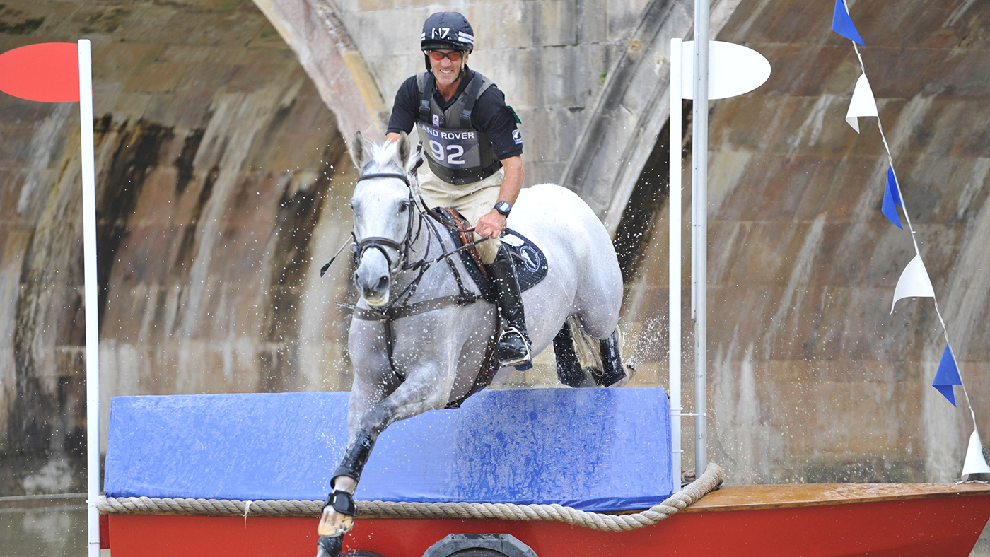 E756KT Burghley, UK. 7th Sep, 2014. Land Rover Burghley Horse Trials. Eventual winner of CCI**** 2014 Land Rover Burghley Horse trials during the x country phase Saturday - Andrew Nicholson (NZL) riding Avebury. Third year in the row. Credit: Julie Badrick/Alamy Live News