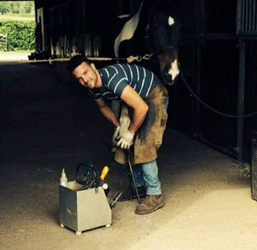 Farrier whose eye burst in freak accident hopes his story may save others'  vision - Horse & Hound