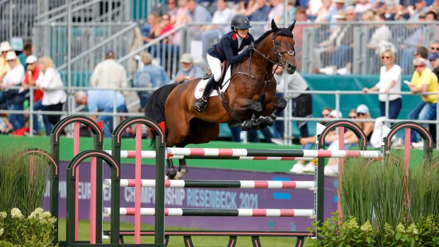 Georgia Tame riding Z7 Ascot in the first team round of the European Showjumping Championships