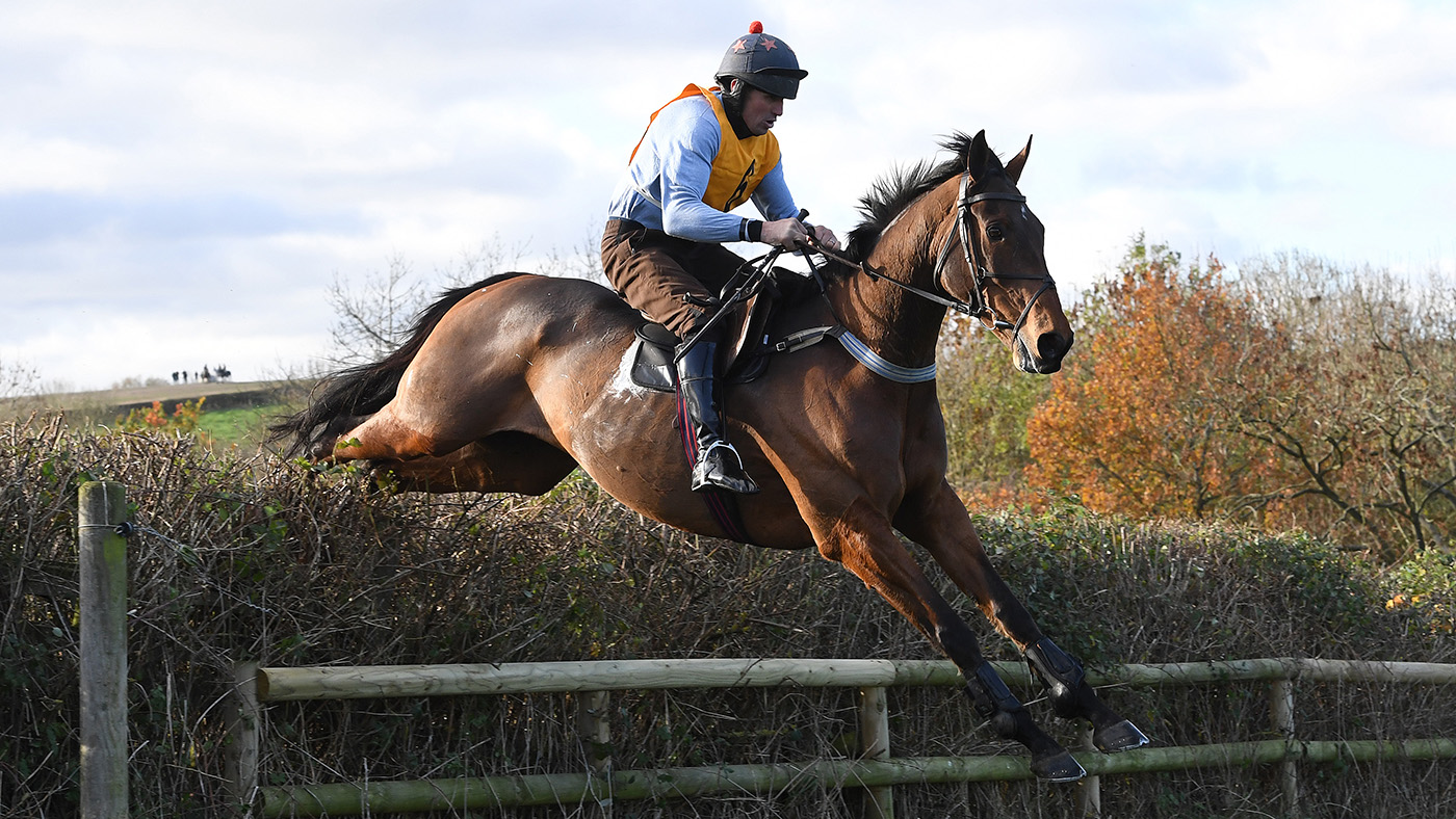 Rowen Cope jumping well to finish second in the Melton Hunt Club Ride 2021