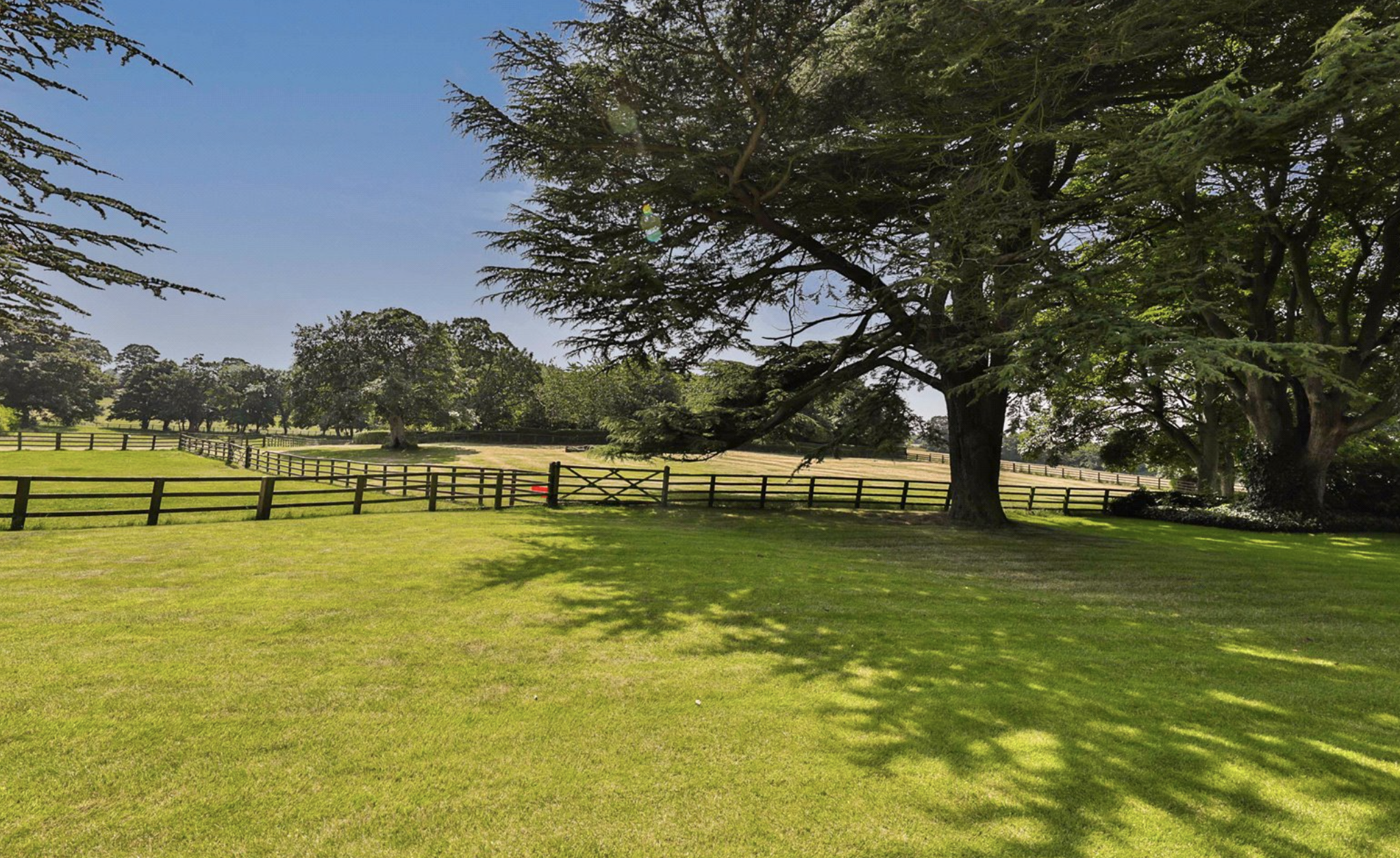 Catfoss Hall is set in 6 acres with post and rail paddocks