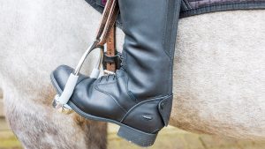 How to clean riding boots