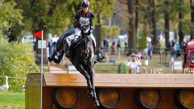 Sarah BULLIMORE of Great Britain riding CONPIERRE at Pau Horse Trials