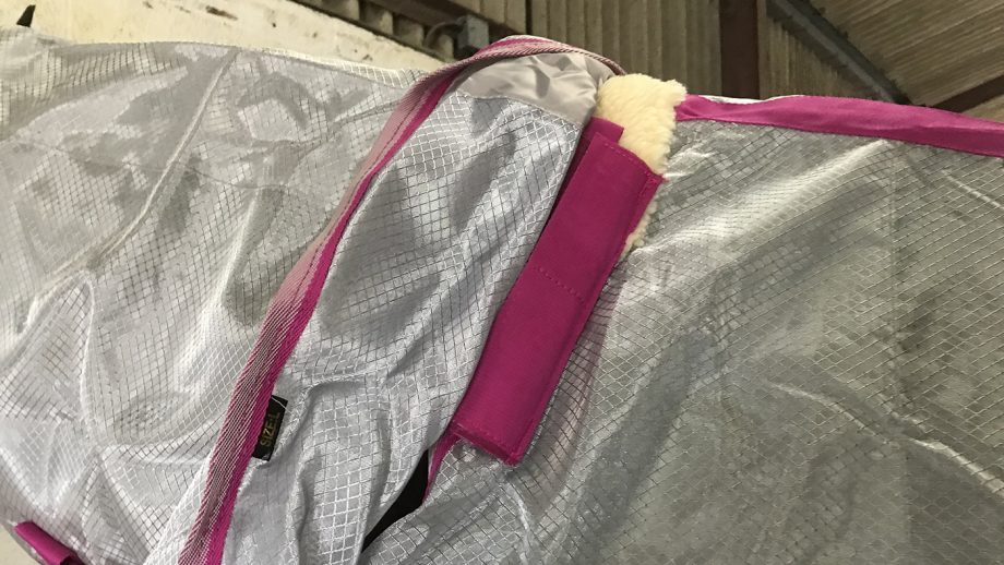 Swish Nylon Fly Cool Rug