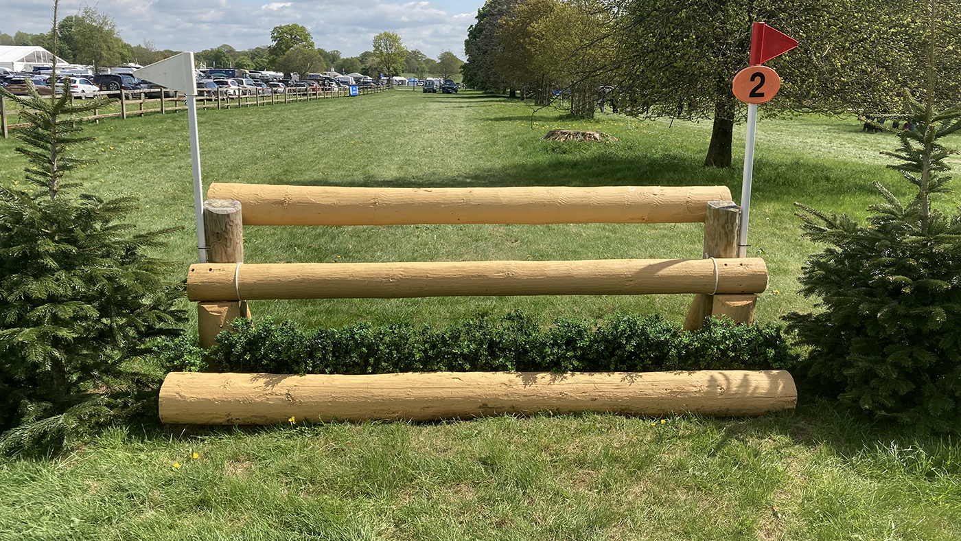 Badminton Grassroots Championships course BE90 fence 2