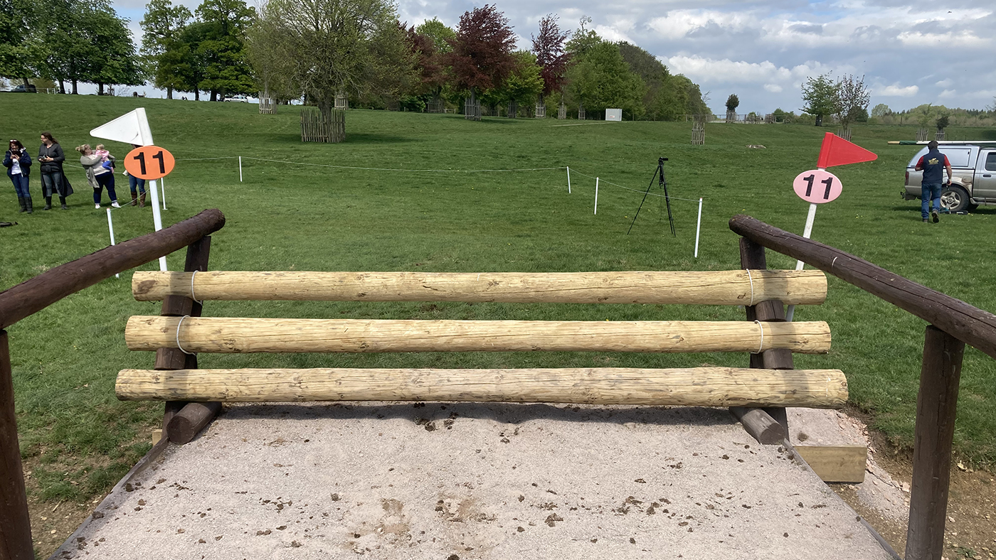 Badminton Grassroots Championships course BE90 fence 11