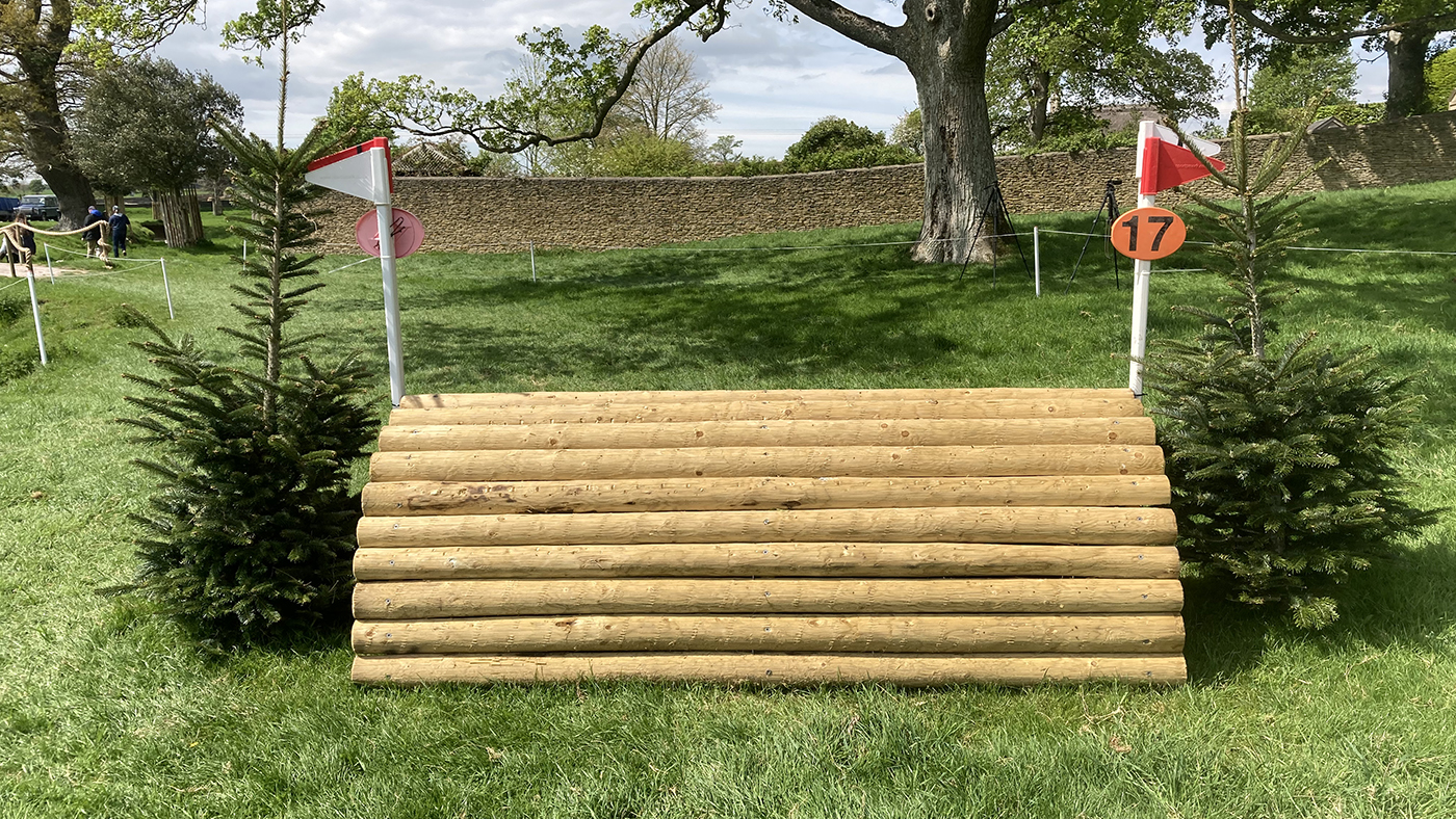 Badminton Grassroots Championships course BE90 fence 17