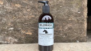 WildWash Equine Natural Whitening Shampoo bottle