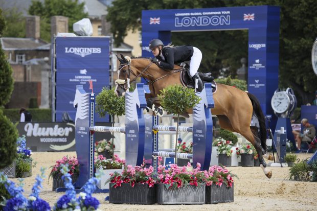 Arianna Kuligowski and Ivascalle winning at the London LGCT