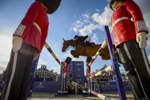 Maikel van der Vleuten winning at the London LGCT