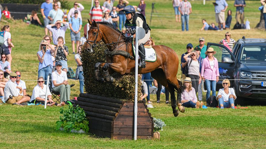 Burghley Horse Trials cross-country: Billy Walk On and Pippa Funnell go cross-country