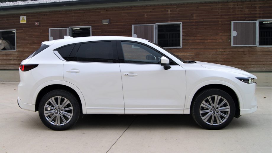 Mazda CX-5 Sport side on