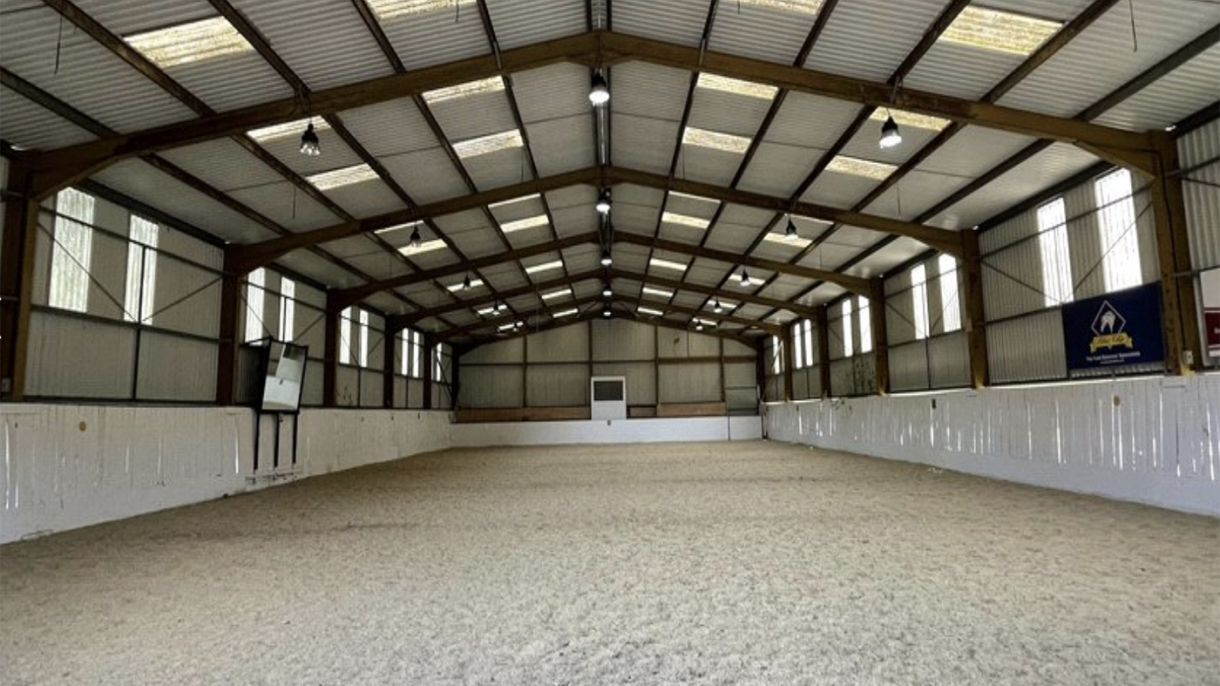 An opportunity to rent over 38 acres of land, with stabling for 35