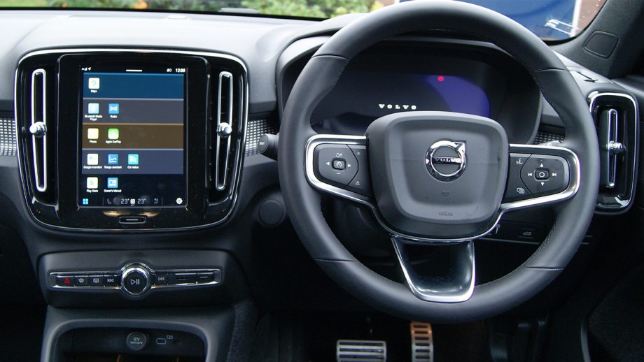 Volvo XC40 interior