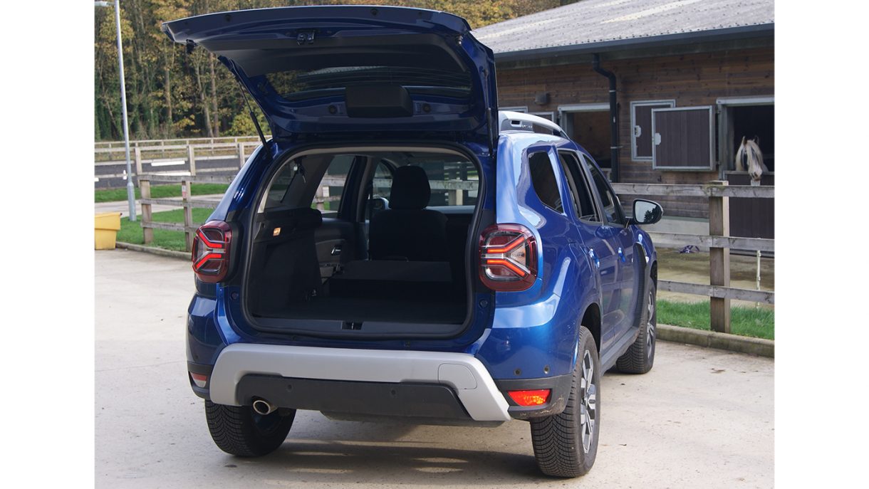 Dacia Duster Expression for towing reviewed by Horse & Hound
