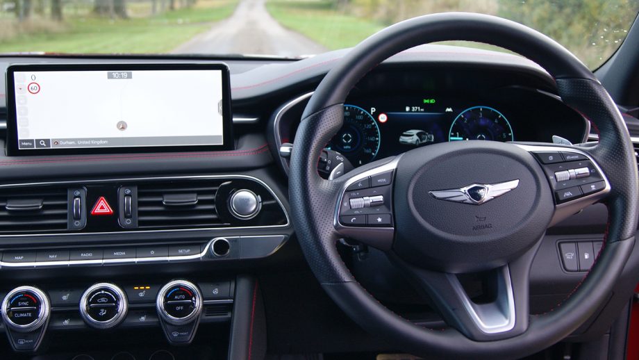 Genesis G70 Shooting Brake dashboard