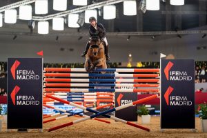 Maikel van der Vleuten and Dyywis win the six-bar in Madrid Horse Week