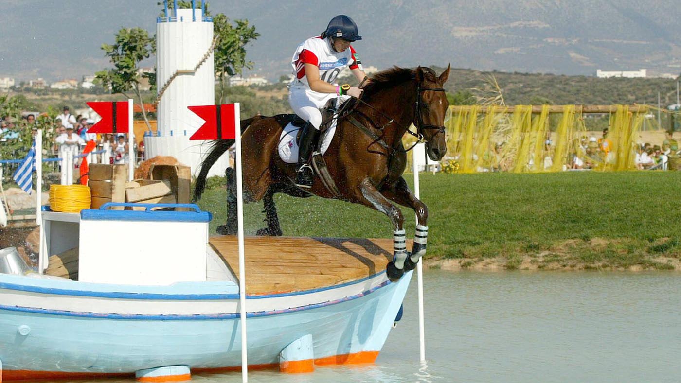 2EC9M3J Equestrian - Three Day Eventing - Cross Country - Olympics - Athens 2004 Olympic Games - Athens - 17/8/04 Great Britain's Jeanette Brakewell riding Over To You Mandatory Credit: Action Images / Brandon Malone