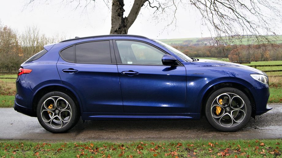 Alfa Romeo Stelvio side view