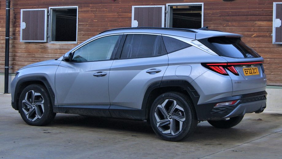 Hyundai Tucson side/rear on