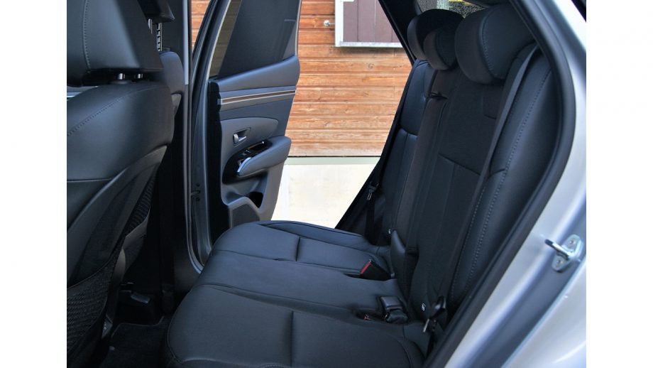 Hyundai Tucson rear seats interior